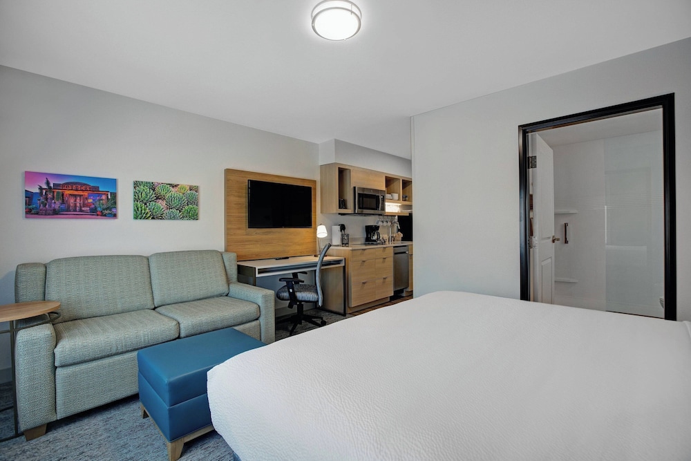 TownePlace Suites by Marriott Phoenix Glendale Sports & Entertainment District - photo 8