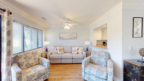 946 Inverness Village - photo 7