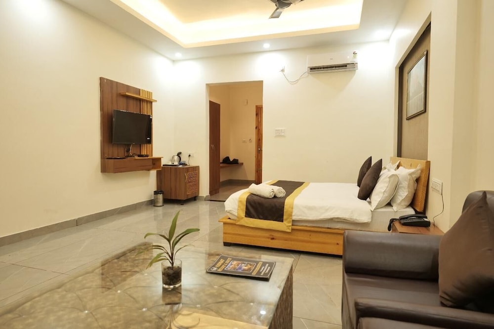 Sk Premium Park Gurgaon in Bilaspur, India