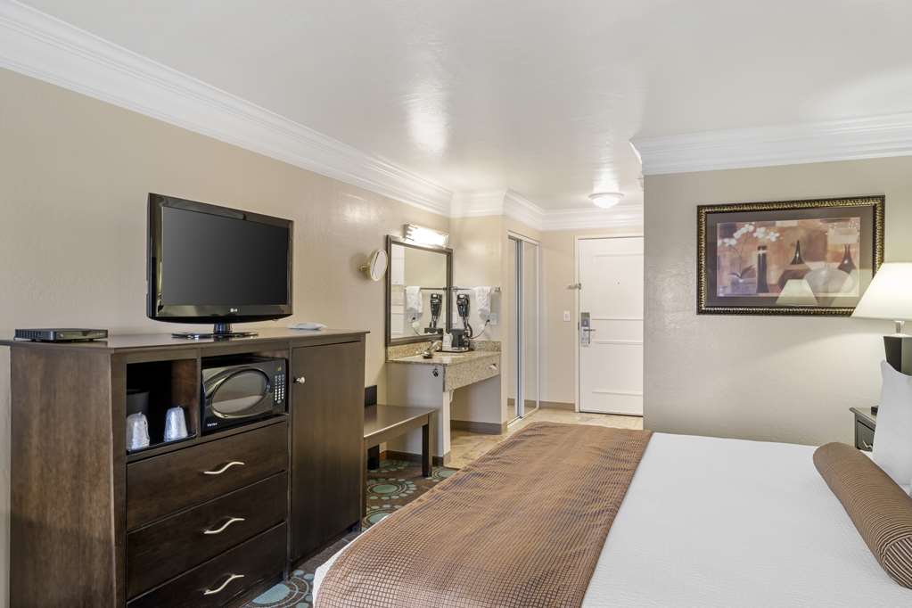 Best Western Liberty Inn - photo 21