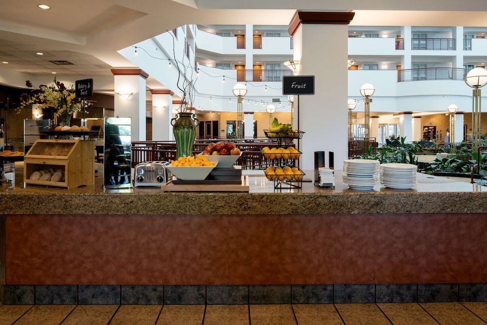 Embassy Suites by Hilton Portland Airport - photo 35