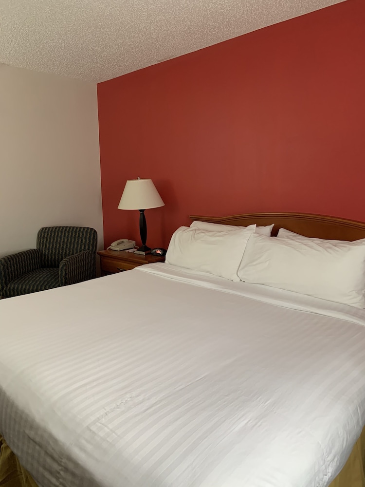 Ramada by Wyndham Santa Fe - photo 15