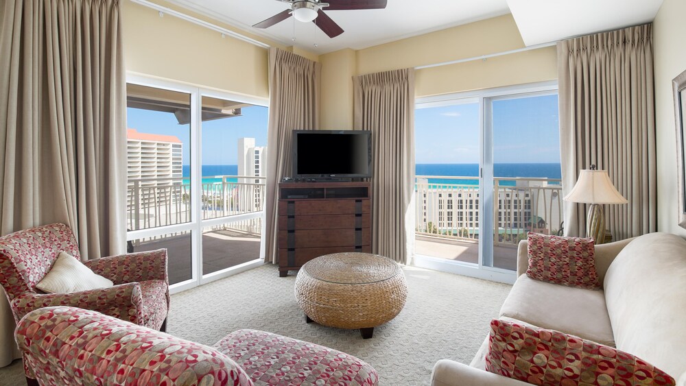 Luau Ii 70313 in Miramar Beach, United States