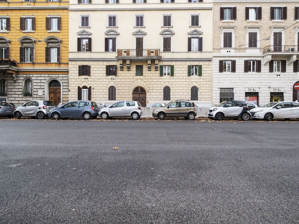 Ara Pacis Augustae — 4-Star Luxury Hotel in Rome, Italy