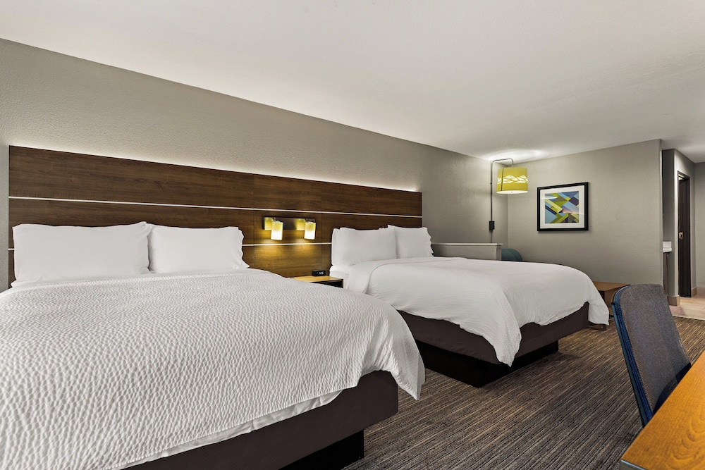 Holiday Inn Express Hotel & Suites Okmulgee by IHG - photo 17