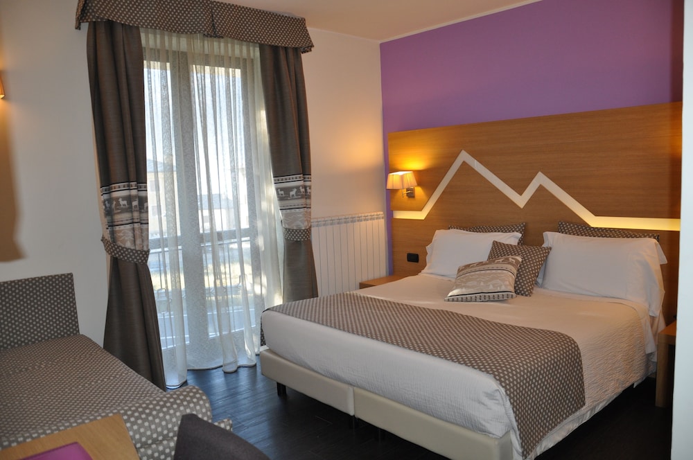 Saint Pierre - carbon neutral hotel in Saint-Pierre
