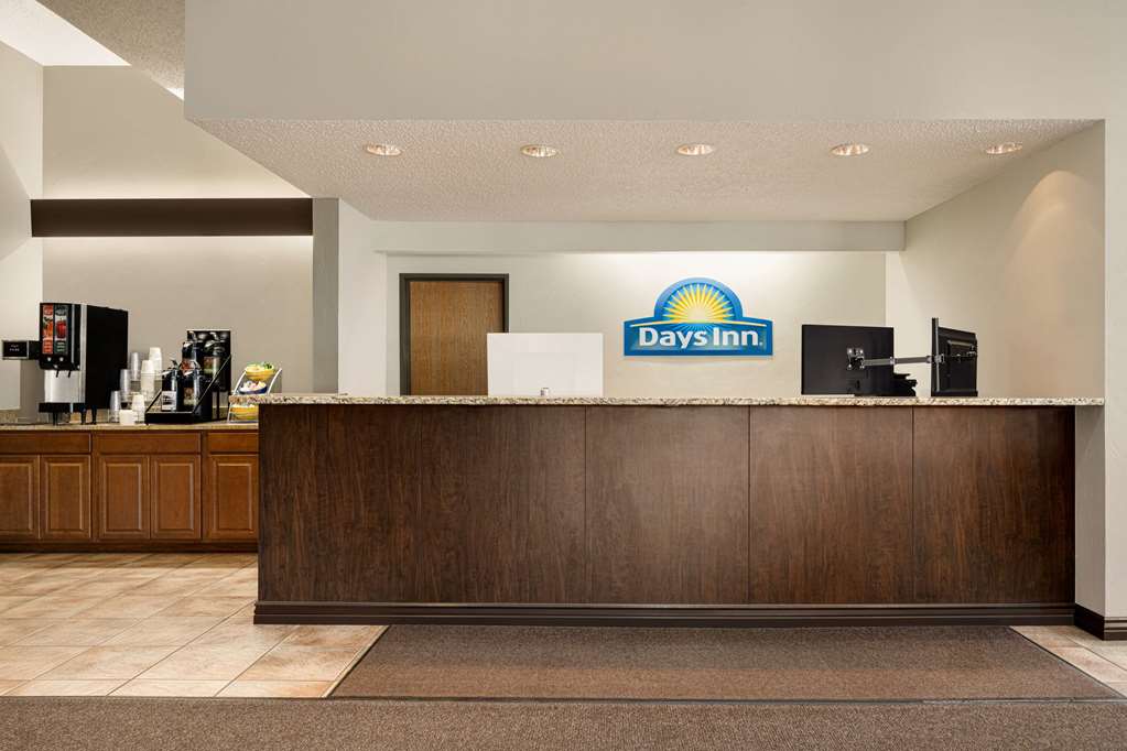 Days Inn by Wyndham Carbondale - photo 7