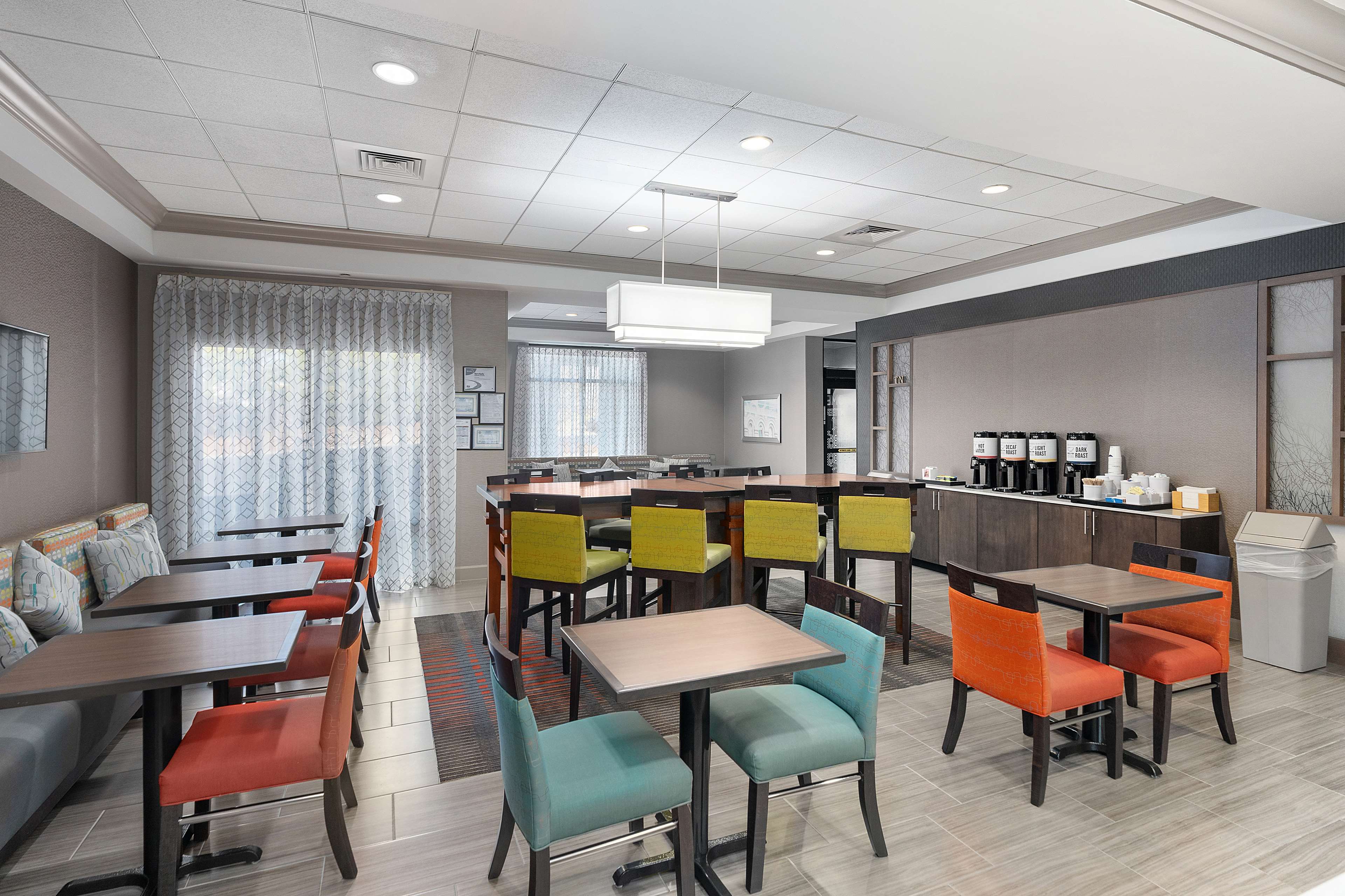Hampton Inn by Hilton Springfield - photo 6