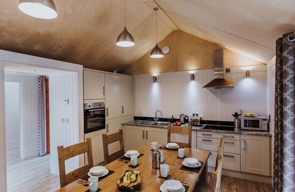 Lodge 8 — 4-Star Luxury Hotel in Wareham, United Kingdom