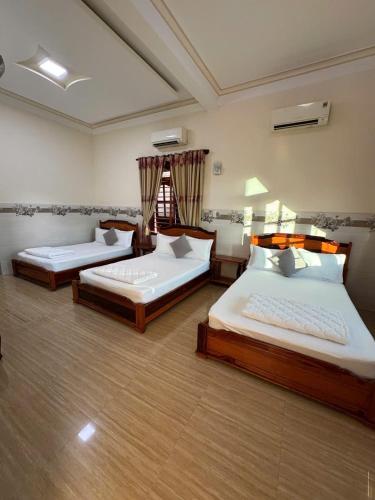 Khách Sạn Sơn Hiển in Cam Lam, Vietnam