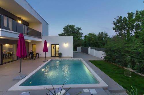 Modern villa Ema near Pula and beach by WiiBuk — 4-Star Luxury Hotel in Liznjan, Croatia