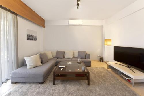 Seascape Modern Vouliagmeni Apt near Beaches — 4-Star Luxury Hotel in Athens, Greece