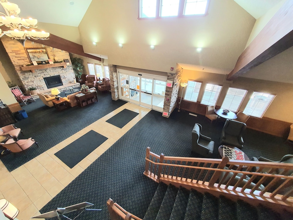 AmeriVu Inn & Suites Waconia - photo 4