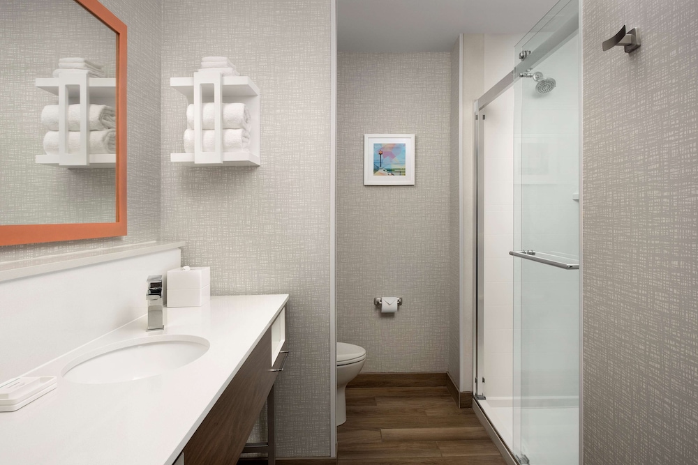 Hampton Inn Warroad MN - photo 16