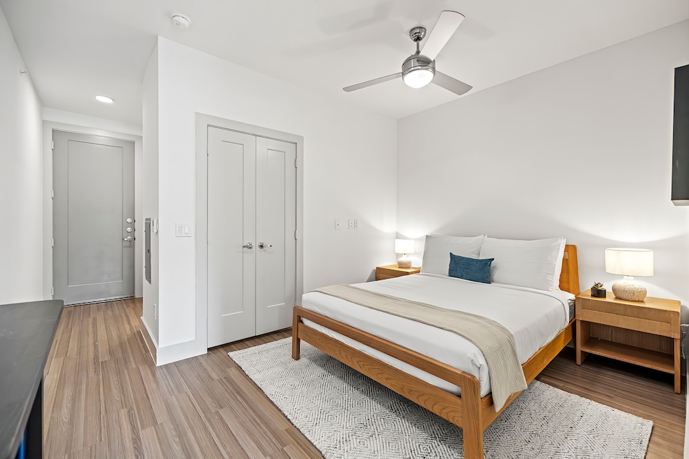 Placemakr Downtown Austin - photo 32