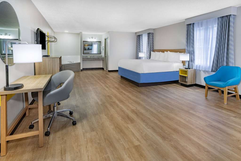 Days Inn by Wyndham Barnwell - photo 33