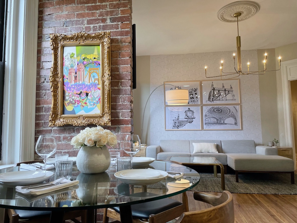 The Warhola Bloomfield - photo 20