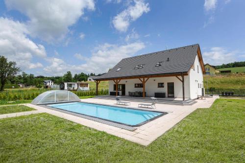 Holiday House Adam — 4-Star Luxury Hotel in Cerna Hora, Czech Republic