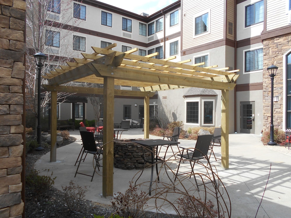 Staybridge Suites Fayetteville Univ Of Arkansas by IHG - photo 33