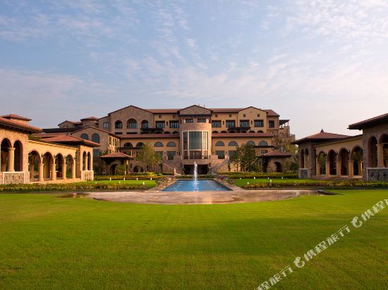 Lanhai International Golf Club — 4-Star Luxury Hotel in Shanghai, People's Republic of China