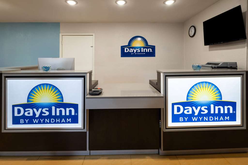 Days Inn by Wyndham Hardeeville Near Hilton Head - photo 7