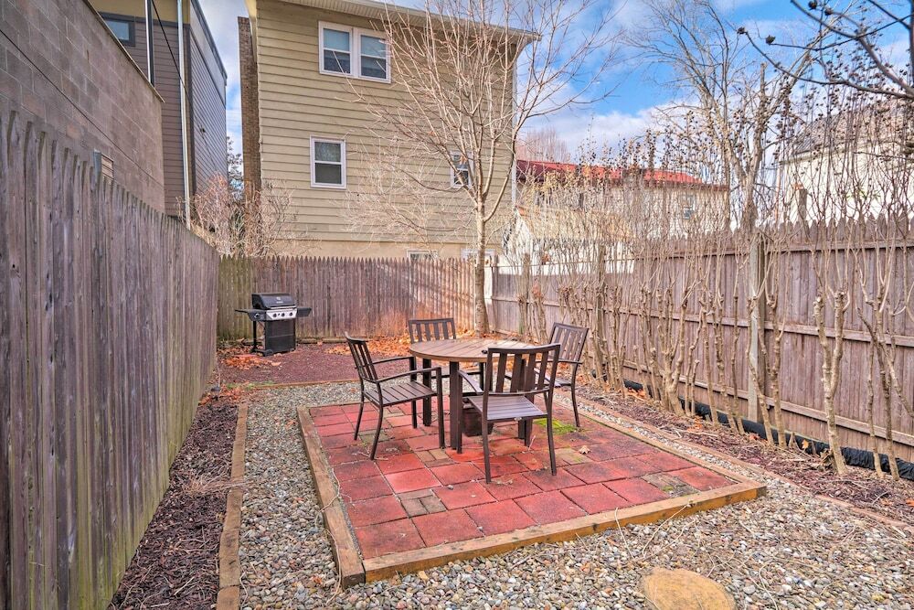 Cozy Lambertville Abode in the Heart of Downtown — hotel in Lambertville