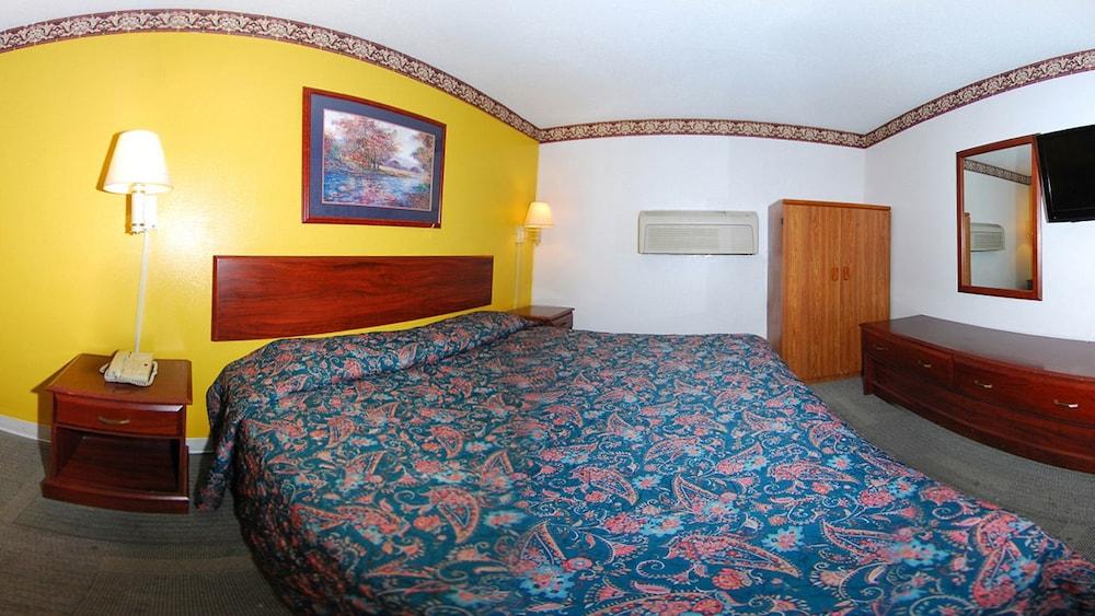 Regency Inn Kansas City - photo 9