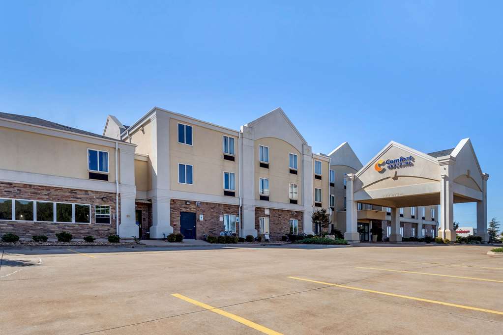 Comfort Inn & Suites Perry I 35 - featured photo