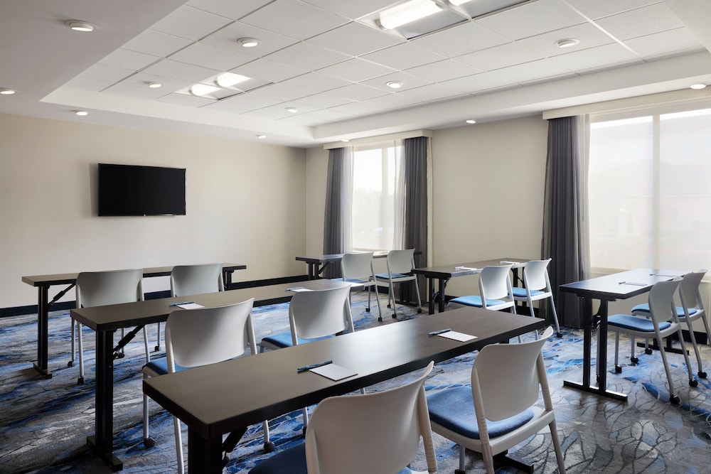Fairfield Inn & Suites El Paso Airport - photo 23