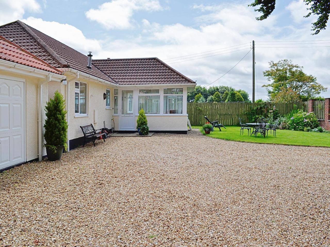 South Cleeve Bungalow — 4-Star Luxury Hotel in Taunton, United Kingdom