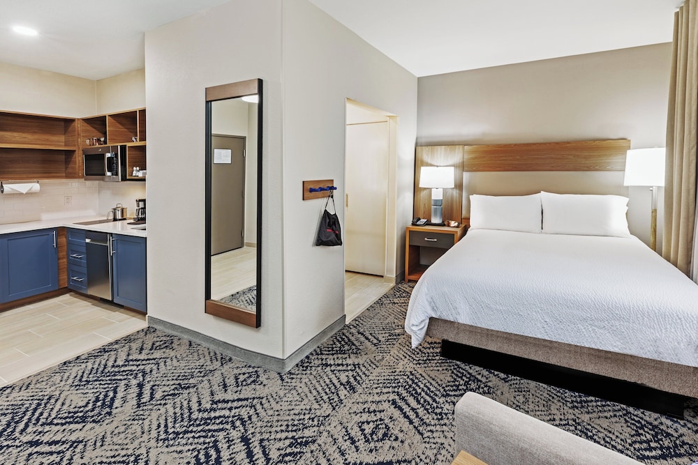 Candlewood Suites DFW Airport North Irving by IHG - photo 11