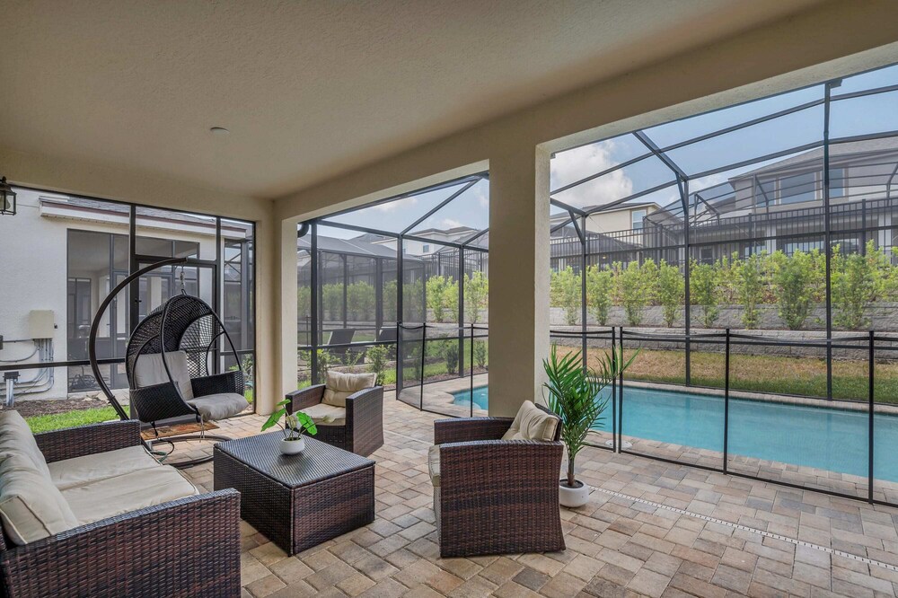 Luxurious Villa With Modern Decor and Huge Pool in Upscale Resort #6s820 - photo 54