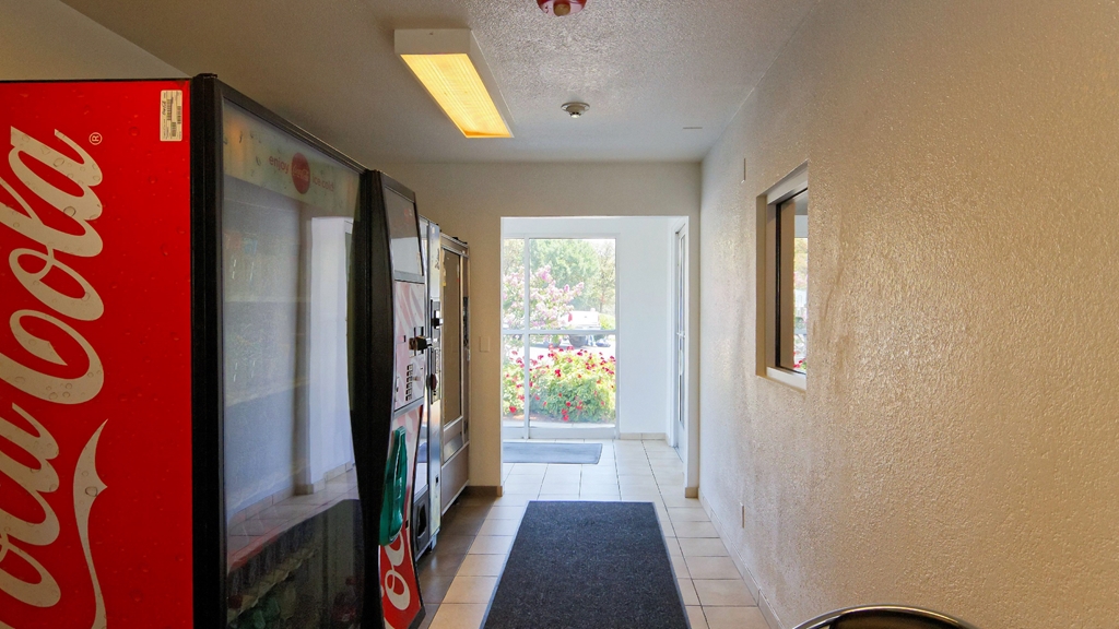 Motel 6 Chico CA - photo 26