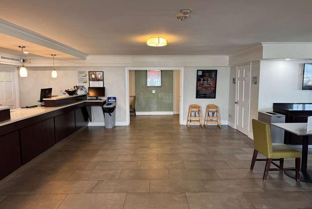 Wingate by Wyndham Galveston Beachfront at the Seawall - photo 7