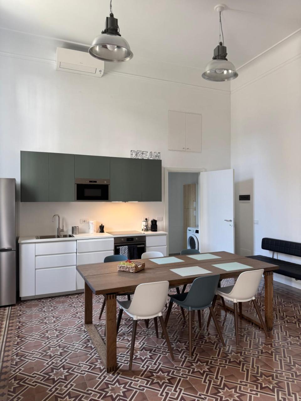 Spacious Loft Baia Del Re Navigli — Milan