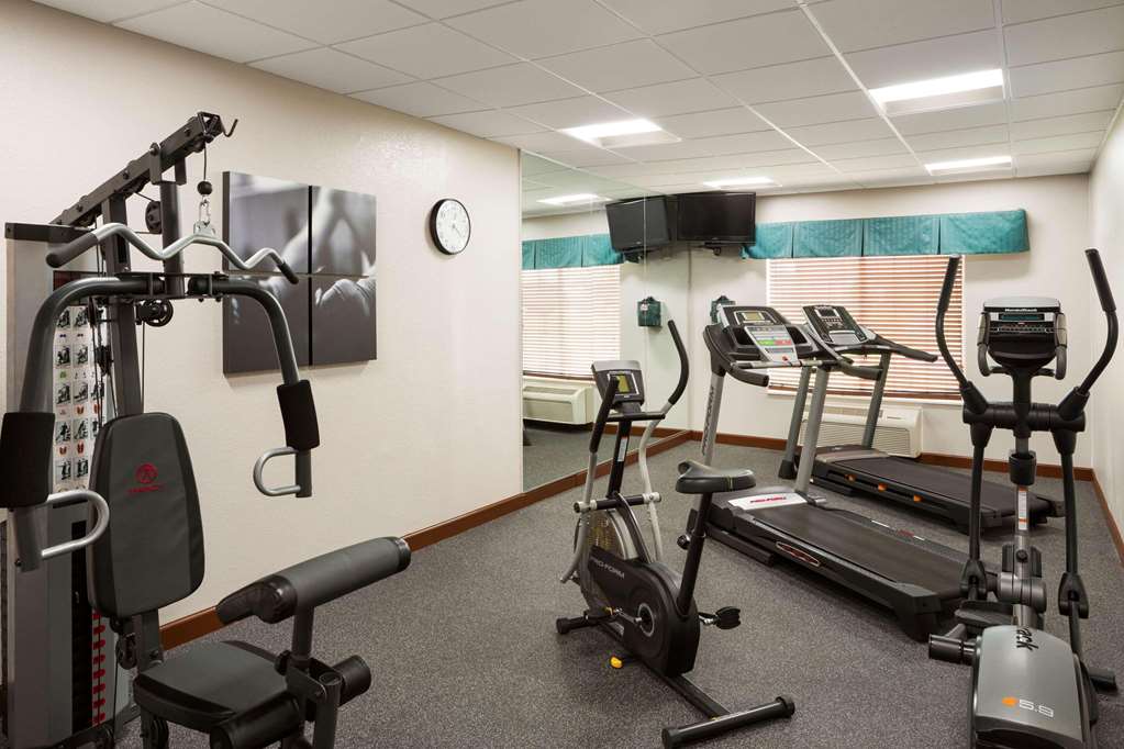 Country Inn & Suites by Radisson Grand Rapids Airport MI - photo 35