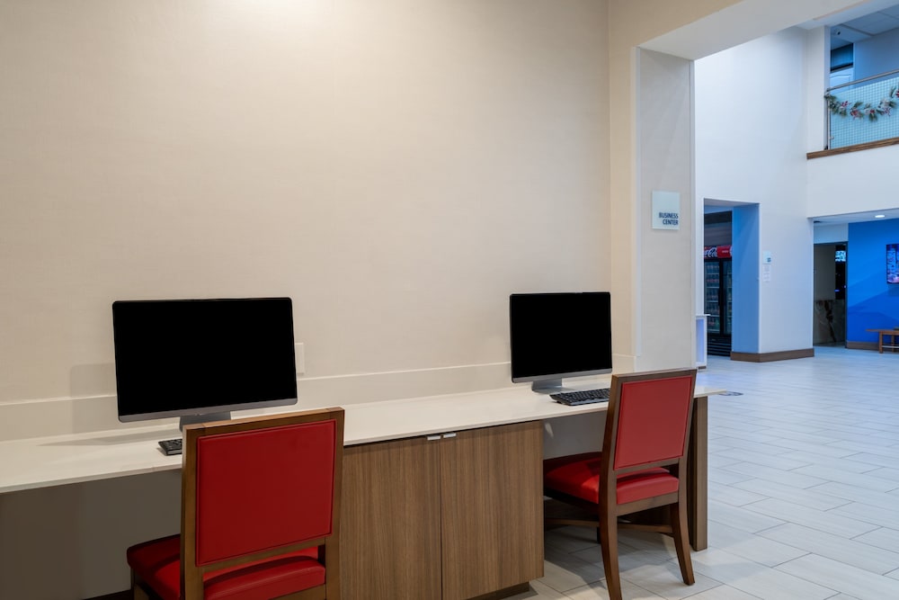 Holiday Inn Express & Suites Dallas East Fair Park by IHG - photo 23
