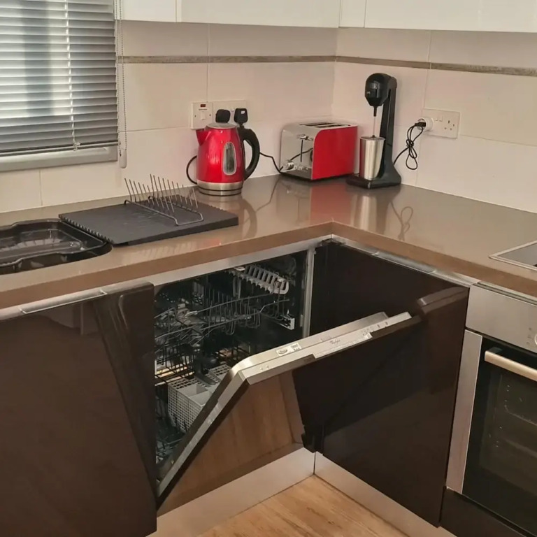 58 LIM Stay Mystique Apartment