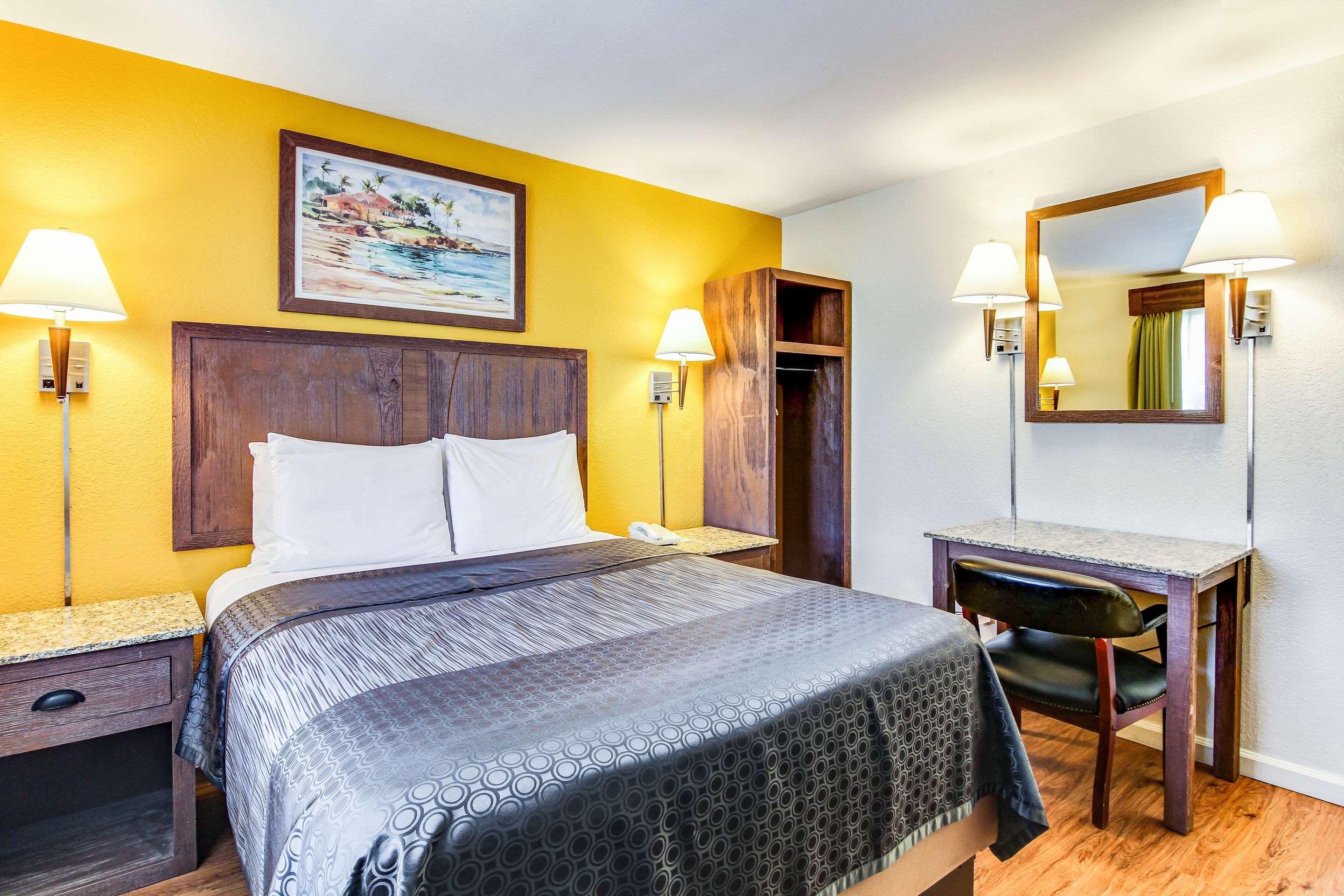 Rodeway Inn San Ysidro - photo 13
