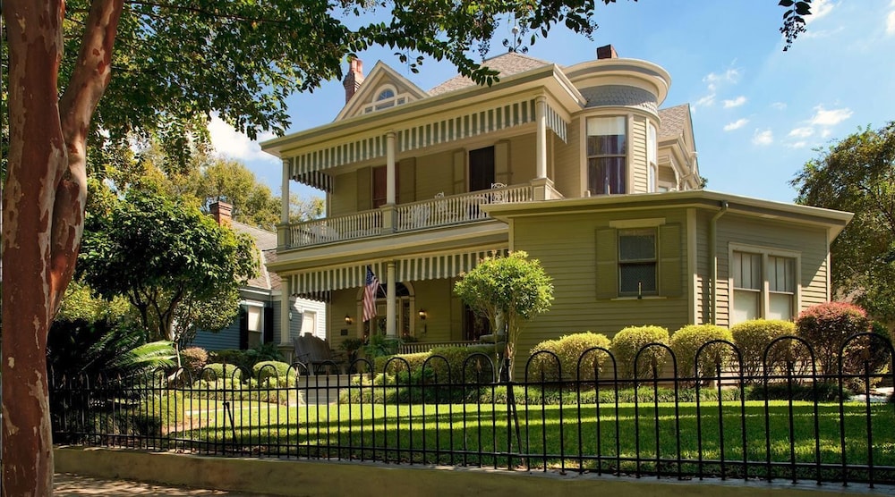 Devereaux Shields House - photo 44
