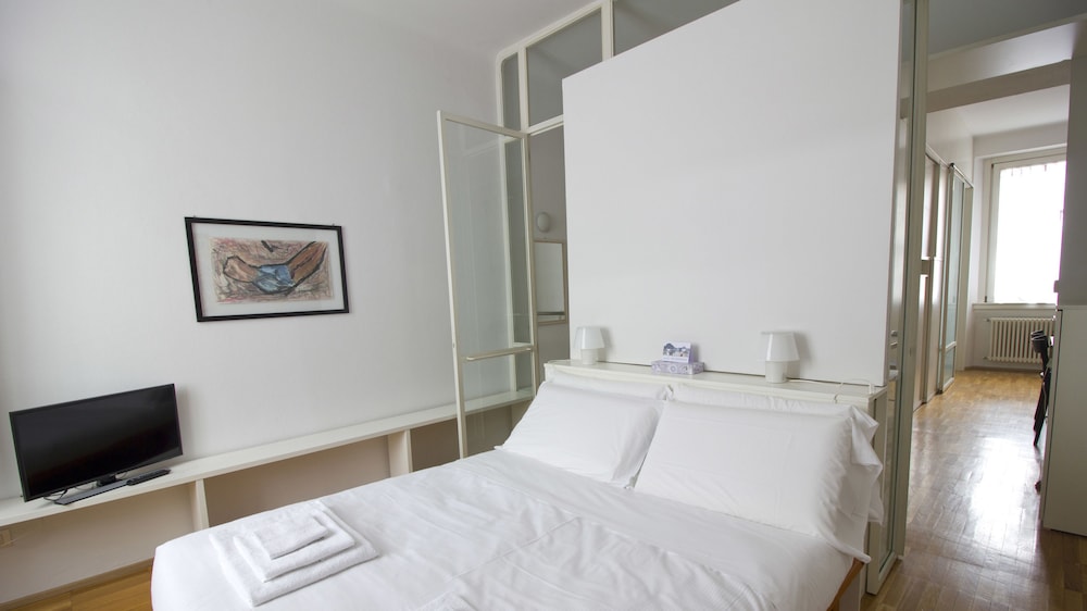 Mi crem17a3 Crema 17 - last minute hotel in Milan
