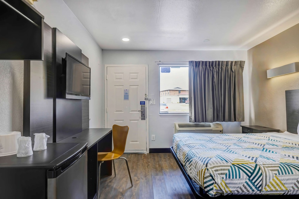 Motel 6 Denton Tx Unt - photo 23
