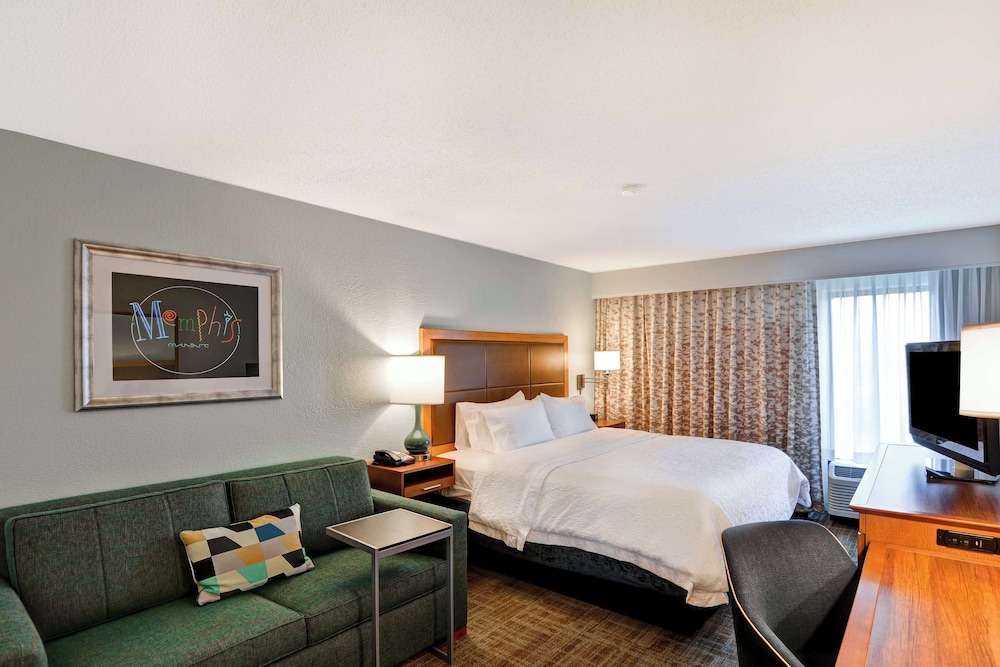 Hampton Inn Memphis Poplar - photo 17