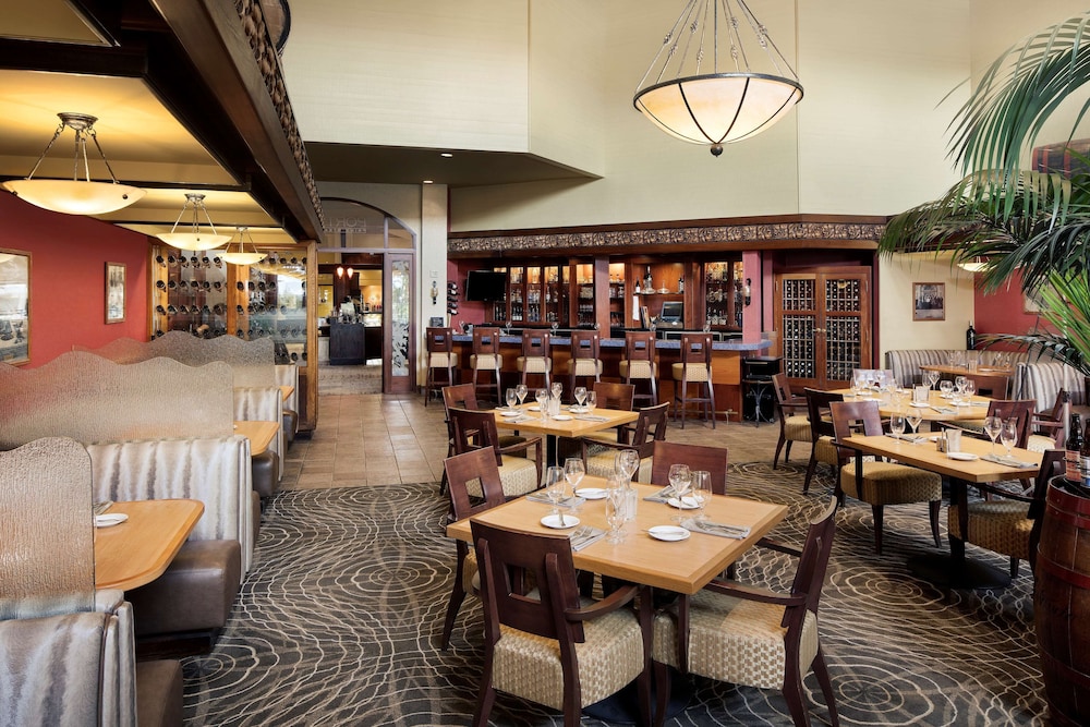 DoubleTree by Hilton Ontario Airport - photo 50