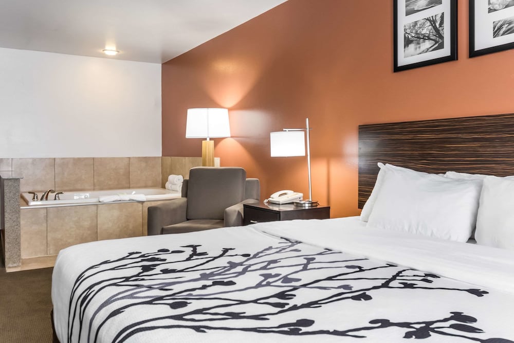 Sleep Inn North Liberty - photo 23