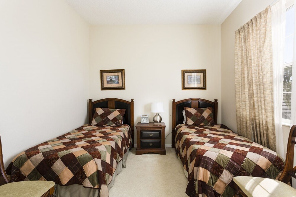 Reunion Resort by Intteli Fun Rentals - photo 9