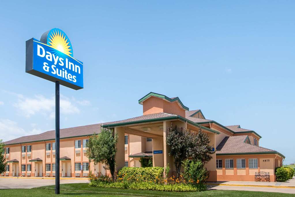 Days Inn & Suites by Wyndham Wichita - featured photo