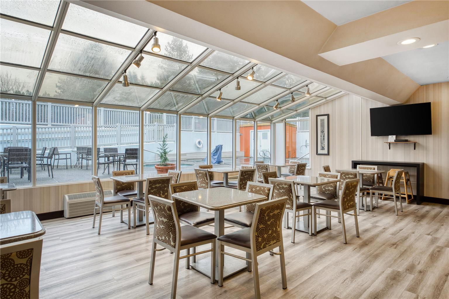 Best Western Alderwood - photo 6