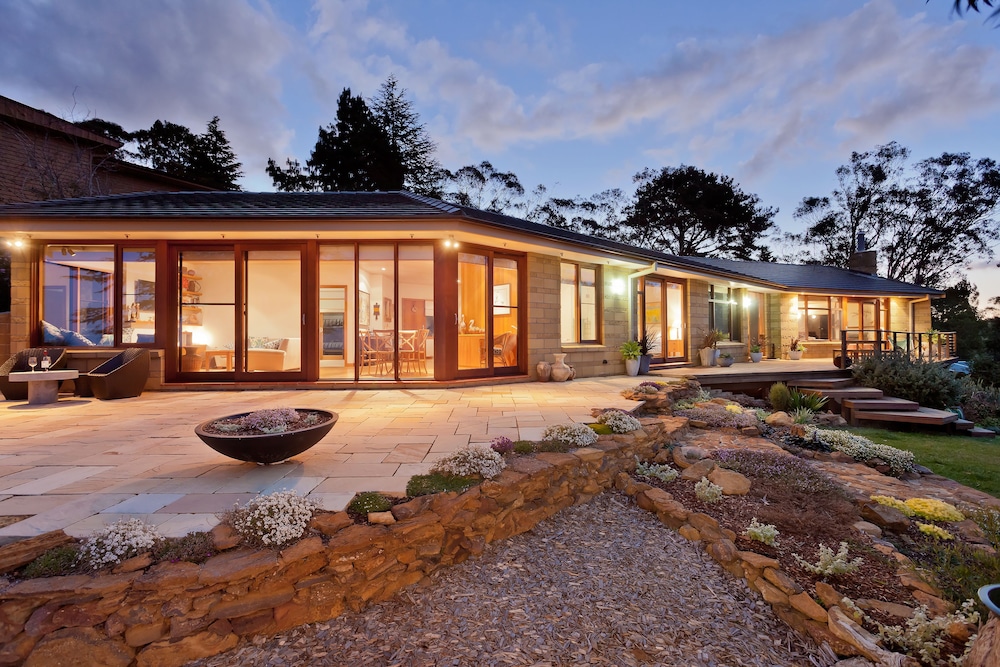 Shirri Mirri — 4-Star Luxury Hotel in Leura, Australia