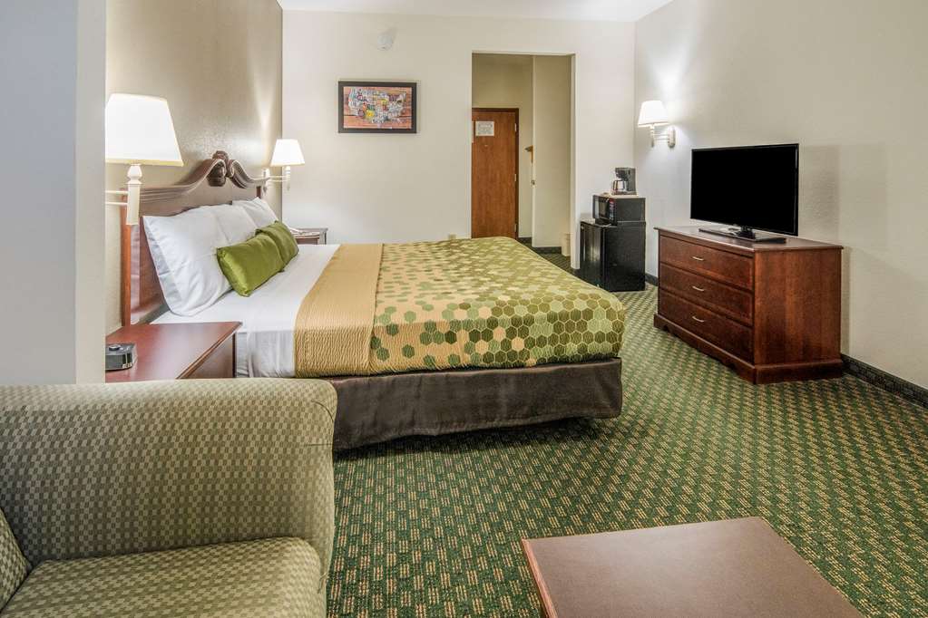 Econo Lodge Weatherford - photo 10